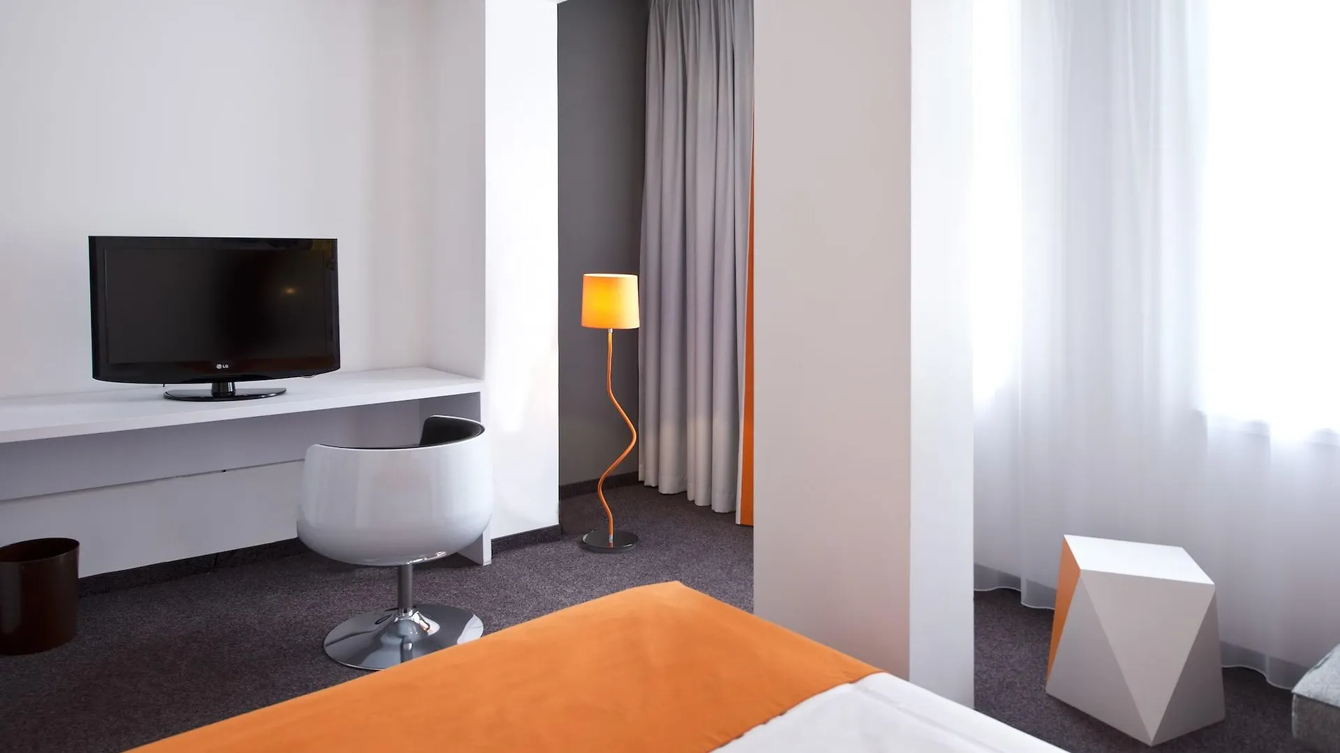 **** Hotel Wyndham Garden Duesseldorf City Centre Koenigsallee Germany